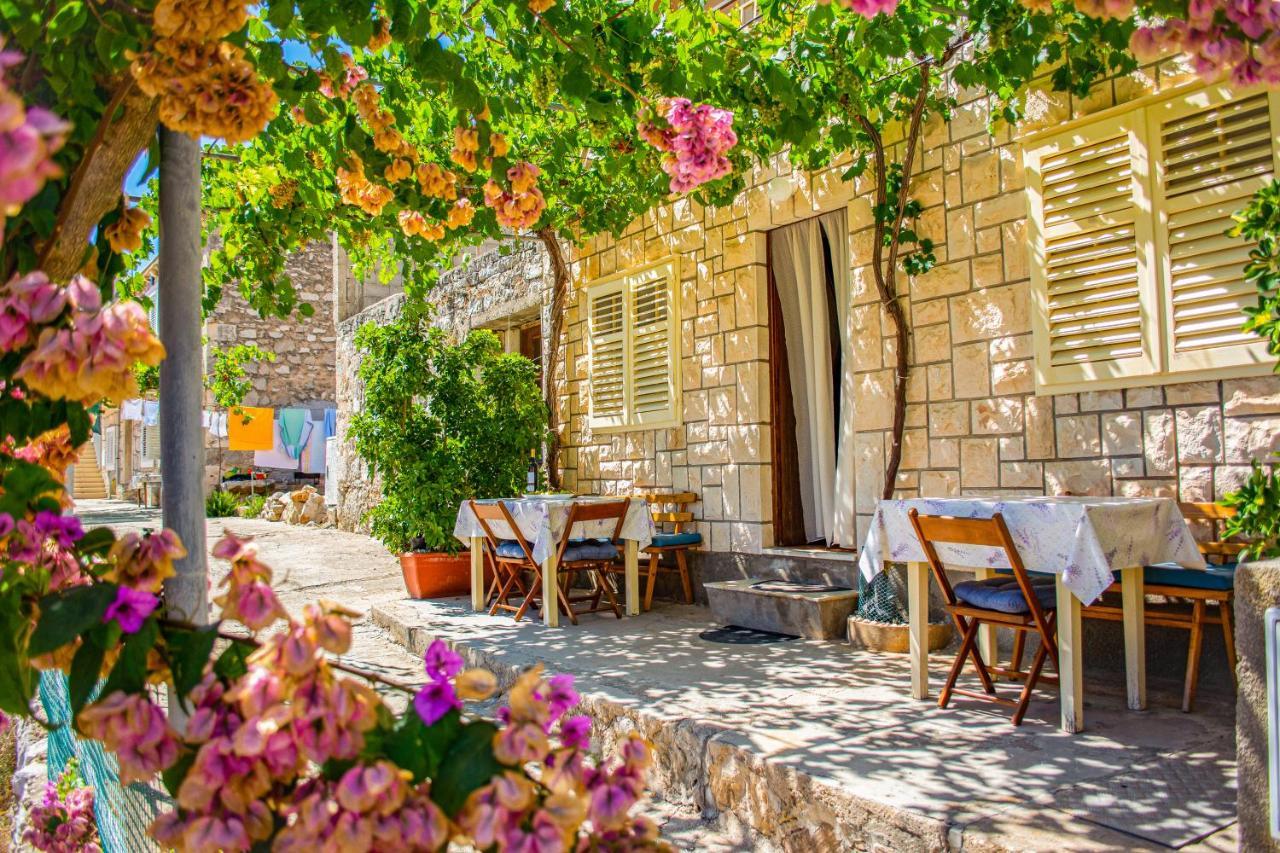Villa Stone House Dioniz Brnistrova Exterior foto